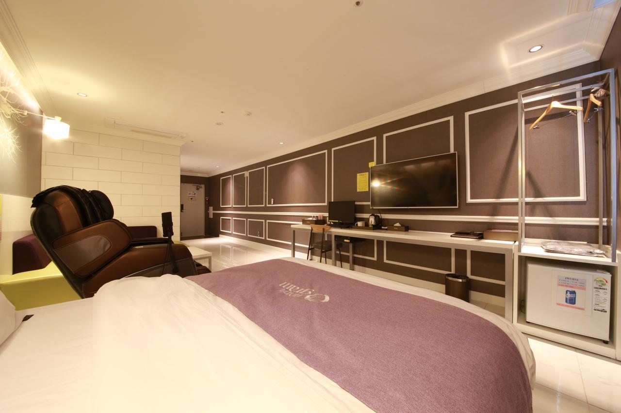 Gram Hotel Namyangju Екстер'єр фото