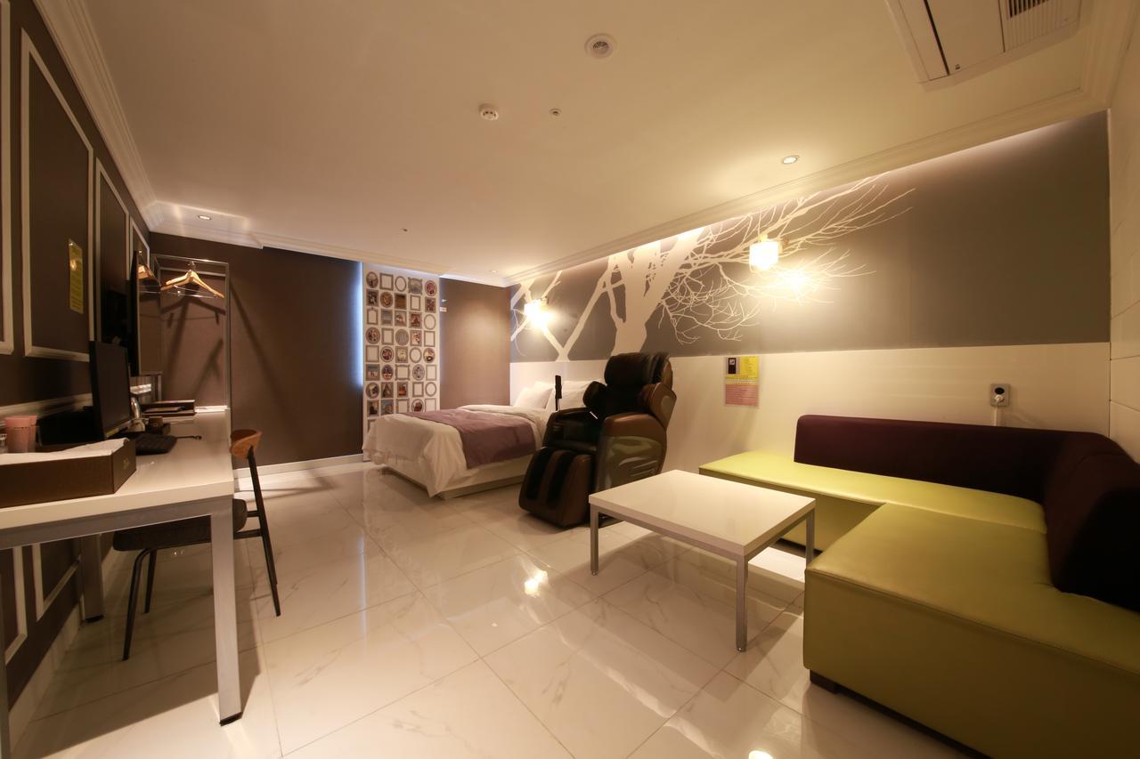 Gram Hotel Namyangju Екстер'єр фото